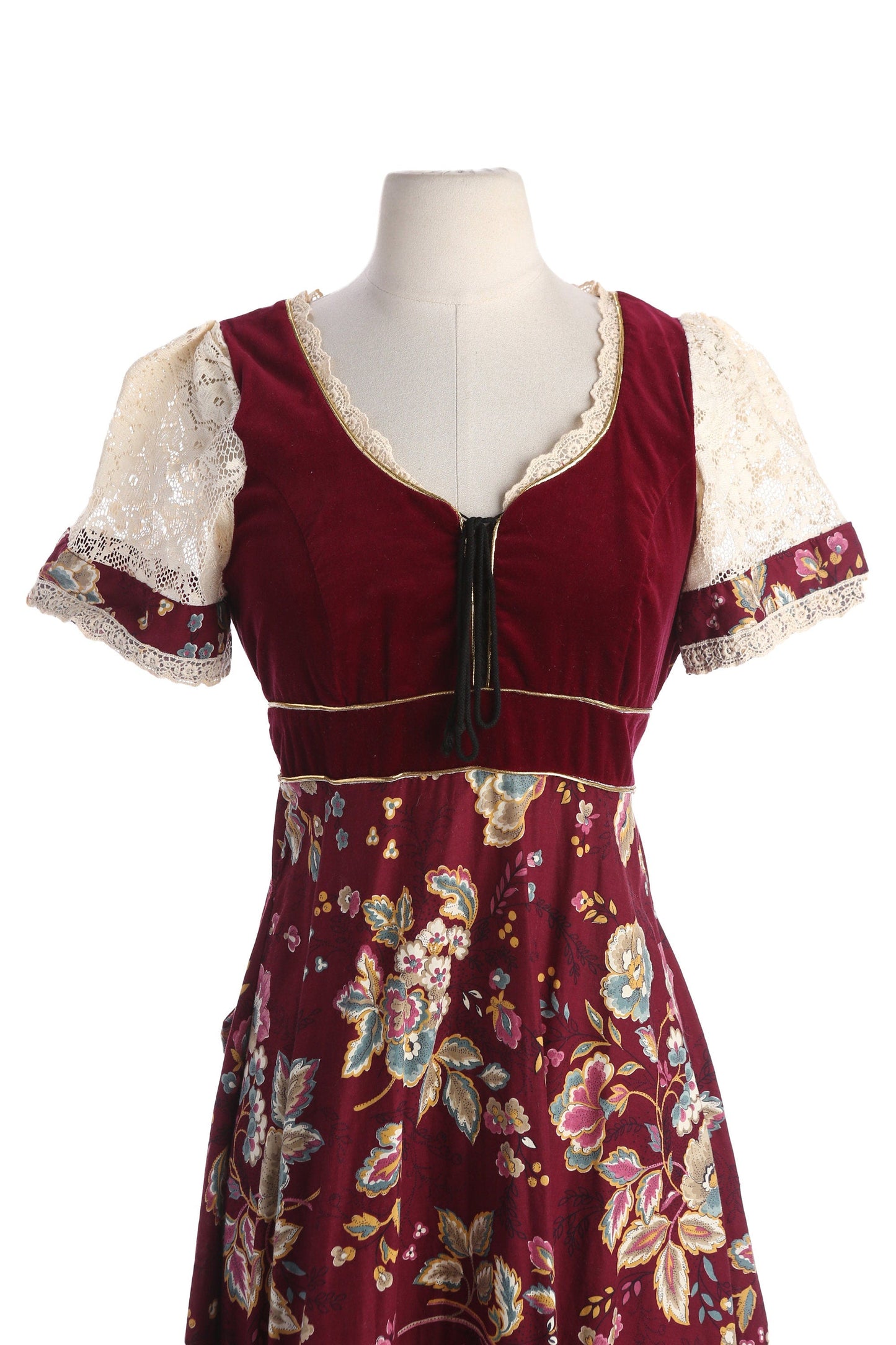 Vintage Gunne Sax Dress / Red Velvet Chest Top / Floral Print Bottom Fabric Pattern / Short Sleeve / A Line Shape Waist Belt