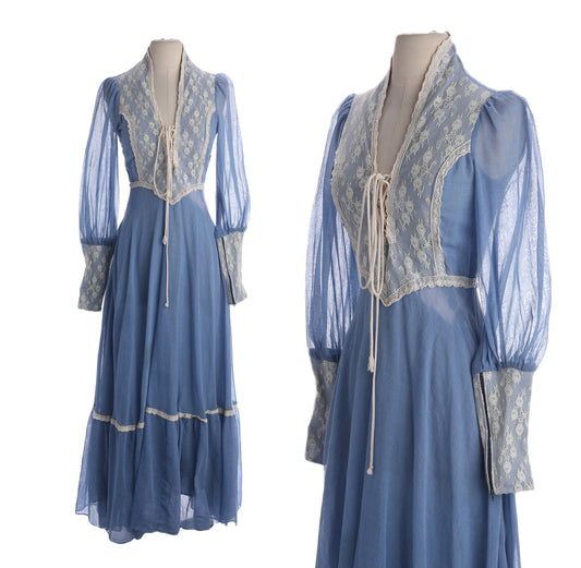 Vintage Gunne Sax Dress / Long Sleeve / 1970s / Victorian Style / Lace / Chest Closure / V Neck