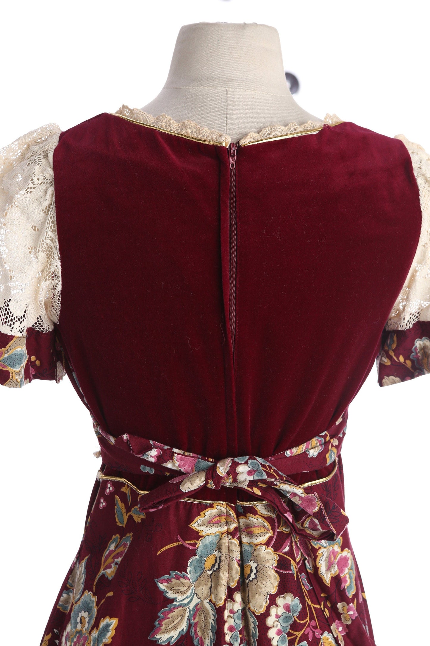 Vintage Gunne Sax Dress / Red Velvet Chest Top / Floral Print Bottom Fabric Pattern / Short Sleeve / A Line Shape Waist Belt