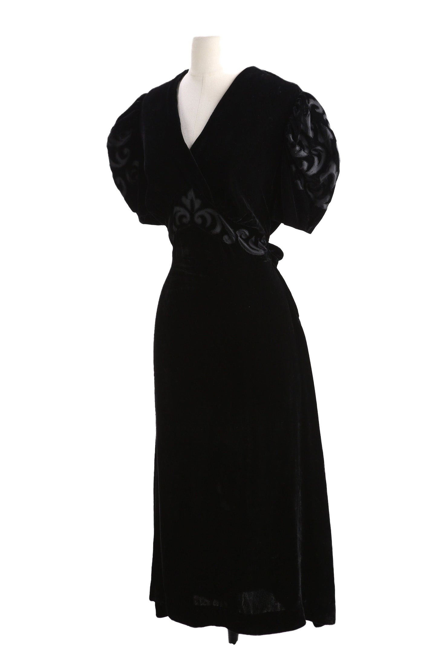 Vintage Women's Black Velvet Long Elegant Evening Dress Short Sleeves - Era 1930's - 1940's