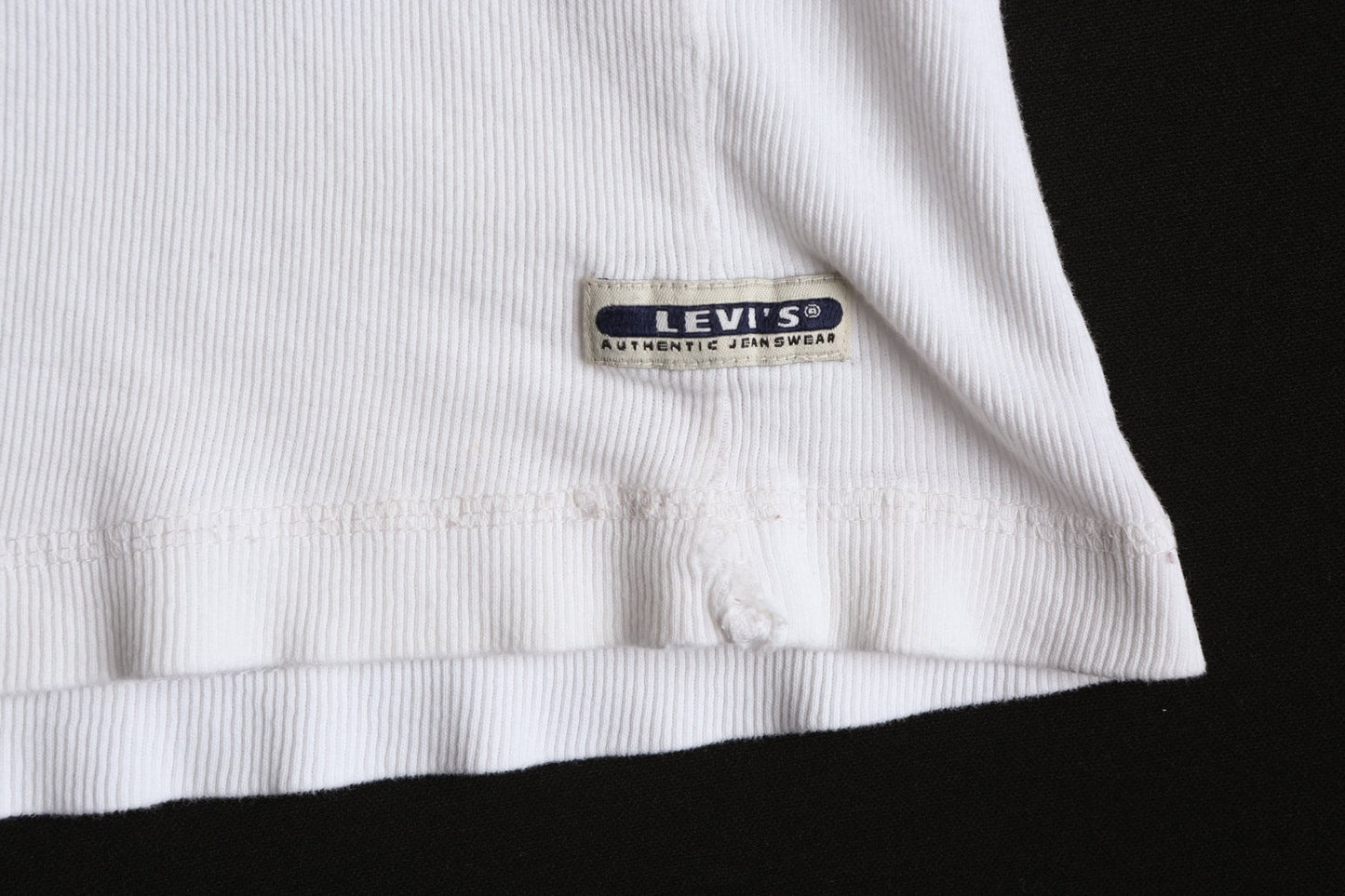 Levi's White Thermal Short Sleeve Shirt - Era 90s - Y2K