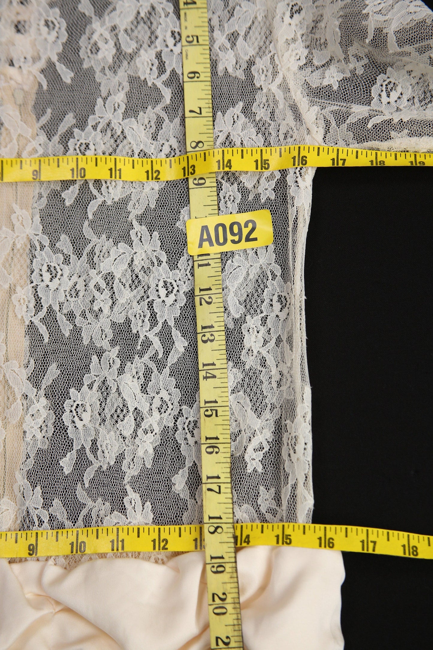 Vintage White Lace Casual Dress - Estimated Era 1980's - 1990's - Floral Lace Fabric Pattern