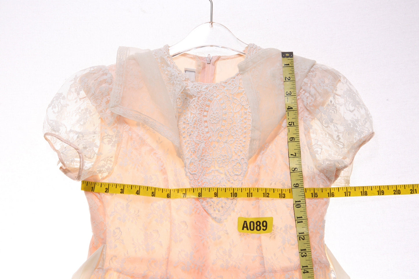 Vintage Gunne Sax Dress / 1990s / Lace / Sleeveless / Floral Pattern