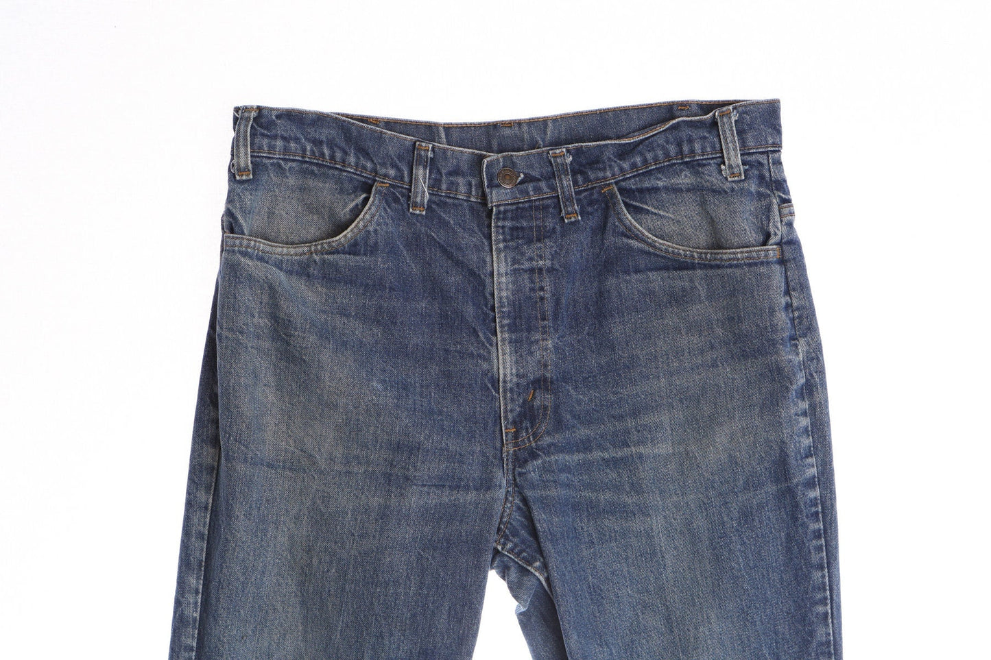 Vintage Levi's Jeans / Medium Wash