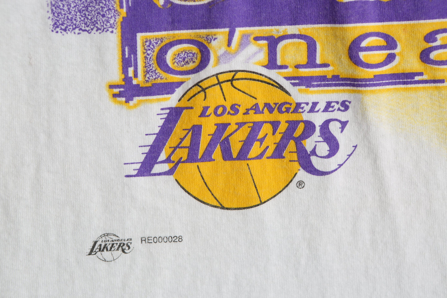 Vintage Shaq O'neal Lakers Graphic T-shirt - Reebok T-shirt Label - 1990's -