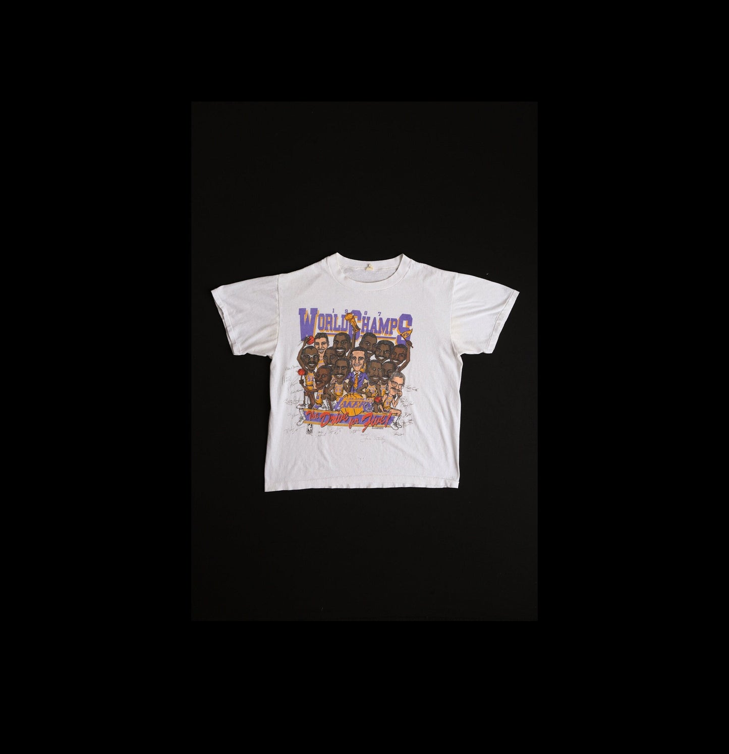 Vintage Los Angeles Lakers the Drive for Five White Graphic T-shirt
