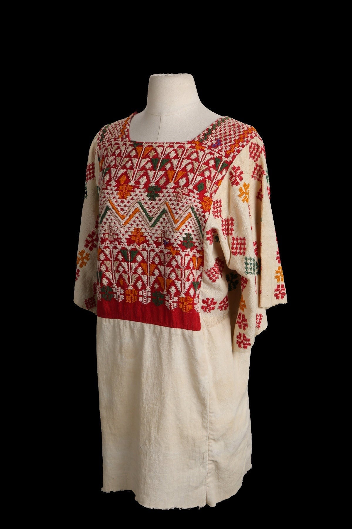 Vintage Embroidered Dress / 3/4 Sleeve / 1970s - 1980s