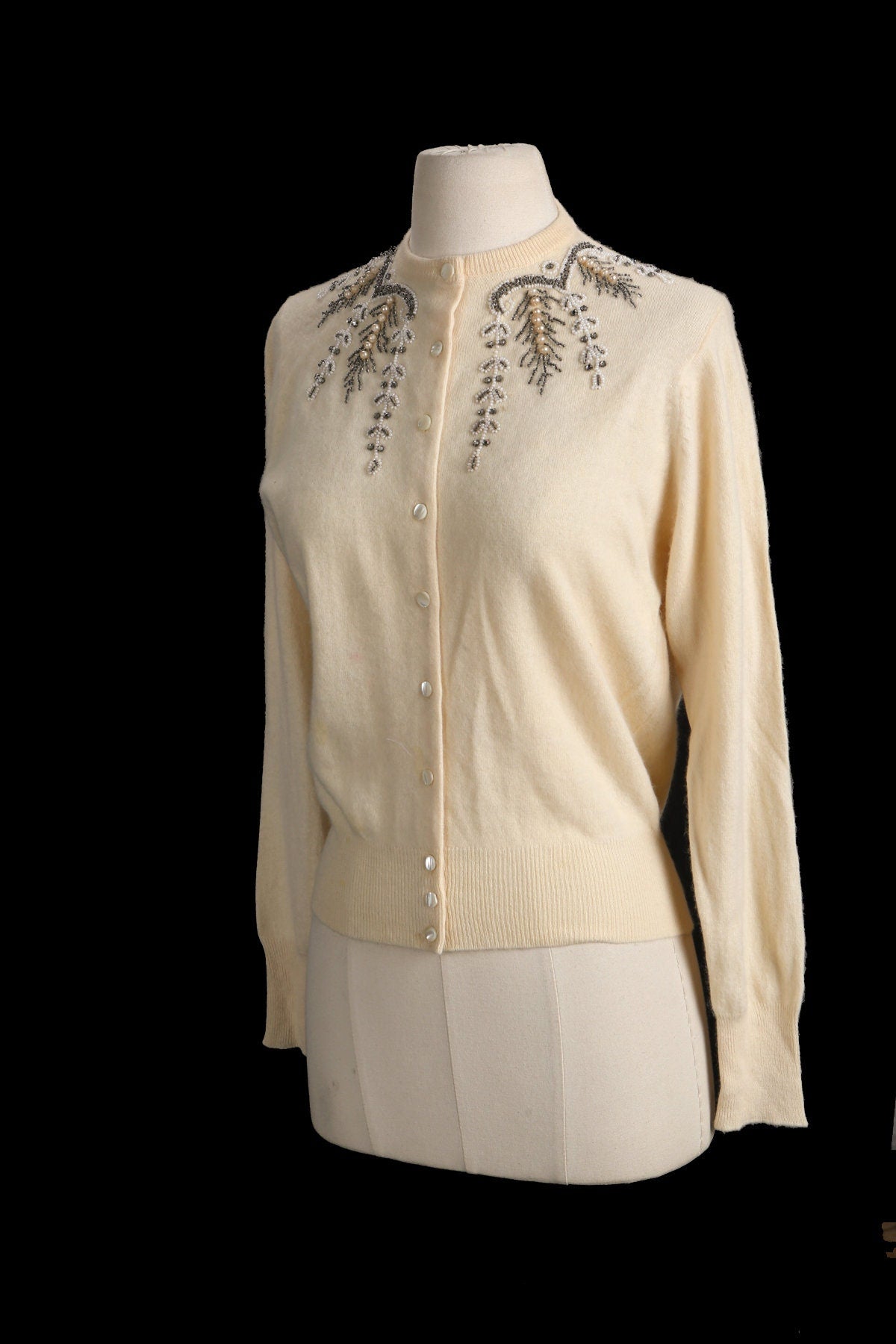 Vintage Women Beaded Beige Sweater - Era 1950s - 1960s - by Ladies Pride