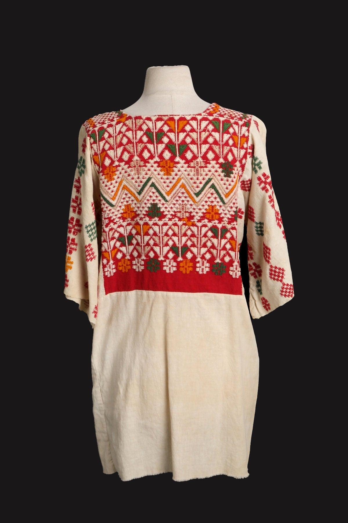 Vintage Embroidered Dress / 3/4 Sleeve / 1970s - 1980s