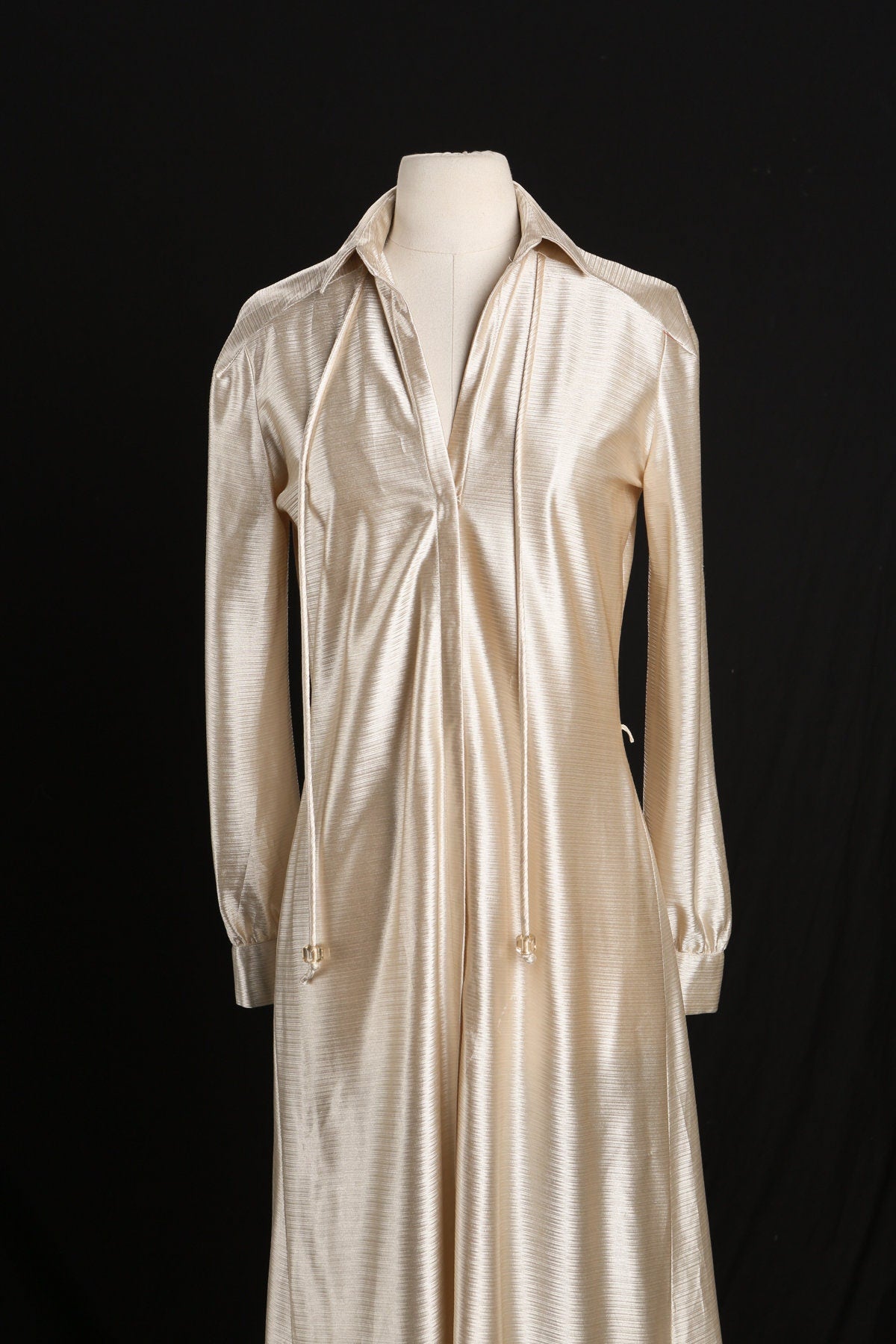 1970s Dress / Gold Metallic Fabric / Disco / Studio 54 / Long Sleevee