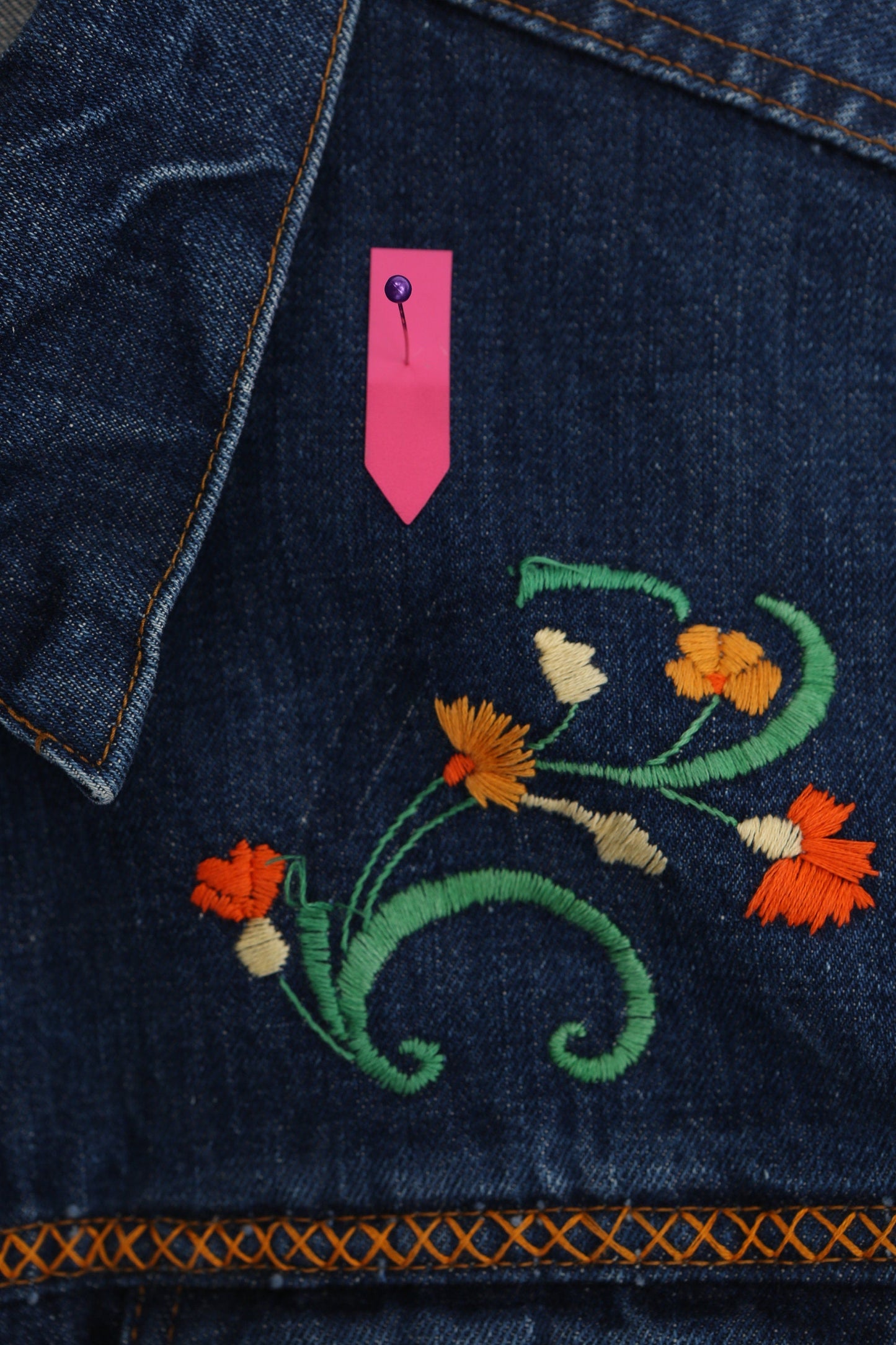 Vintage Levi's Jacket / Denim / Blue / 1970s / Embroidered / Dark Wash