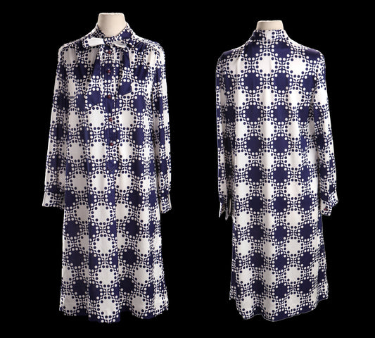 70's Women White and Blue Polyester Long Sleeve Dress