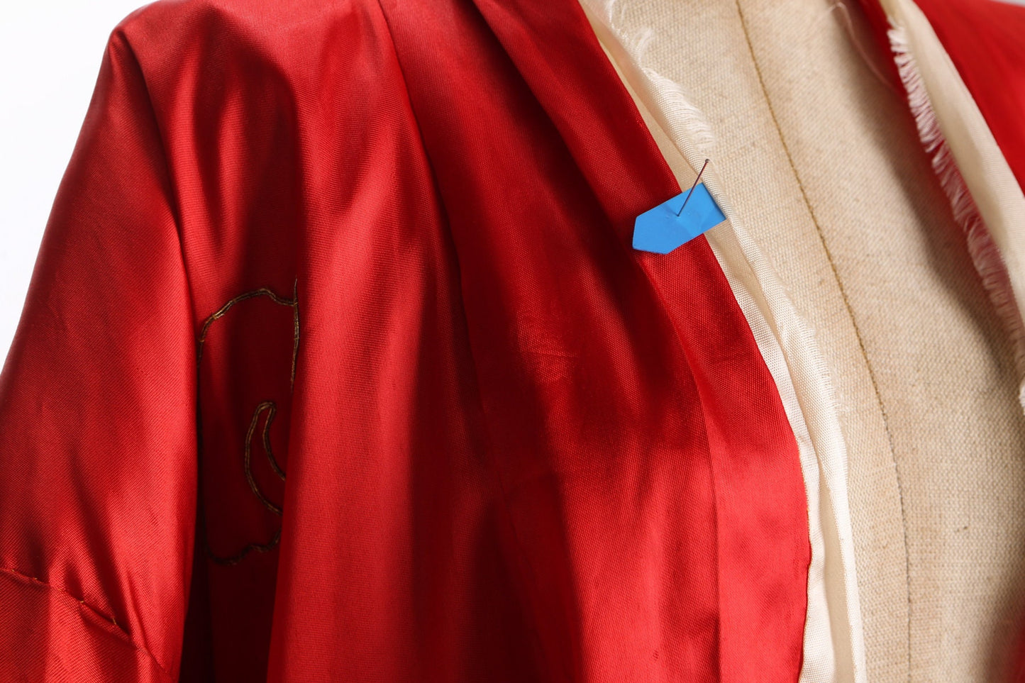 Vintage Red Embroidered Kimono Robe