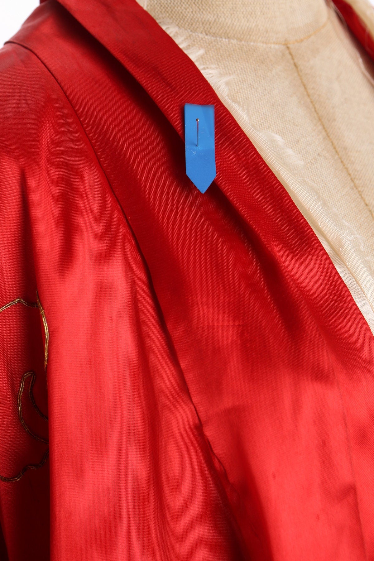 Vintage Red Embroidered Kimono Robe