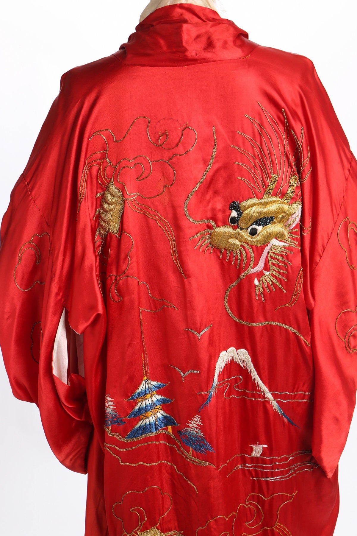 Vintage Red Embroidered Kimono Robe