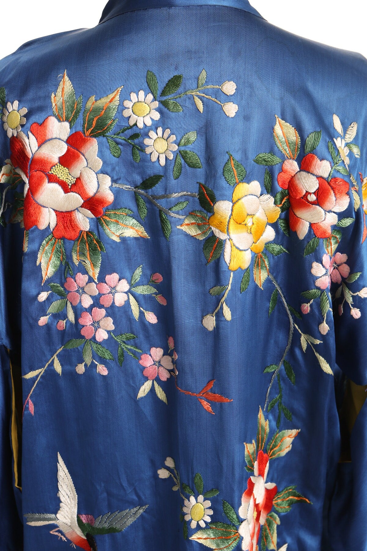 Vintage Blue Embroidered Flowers Kimono Robe