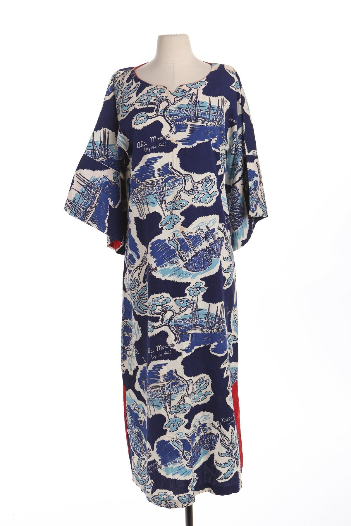 Vintage Women Blue and White Kimono Style Hawaiian 40's - 50's Dress