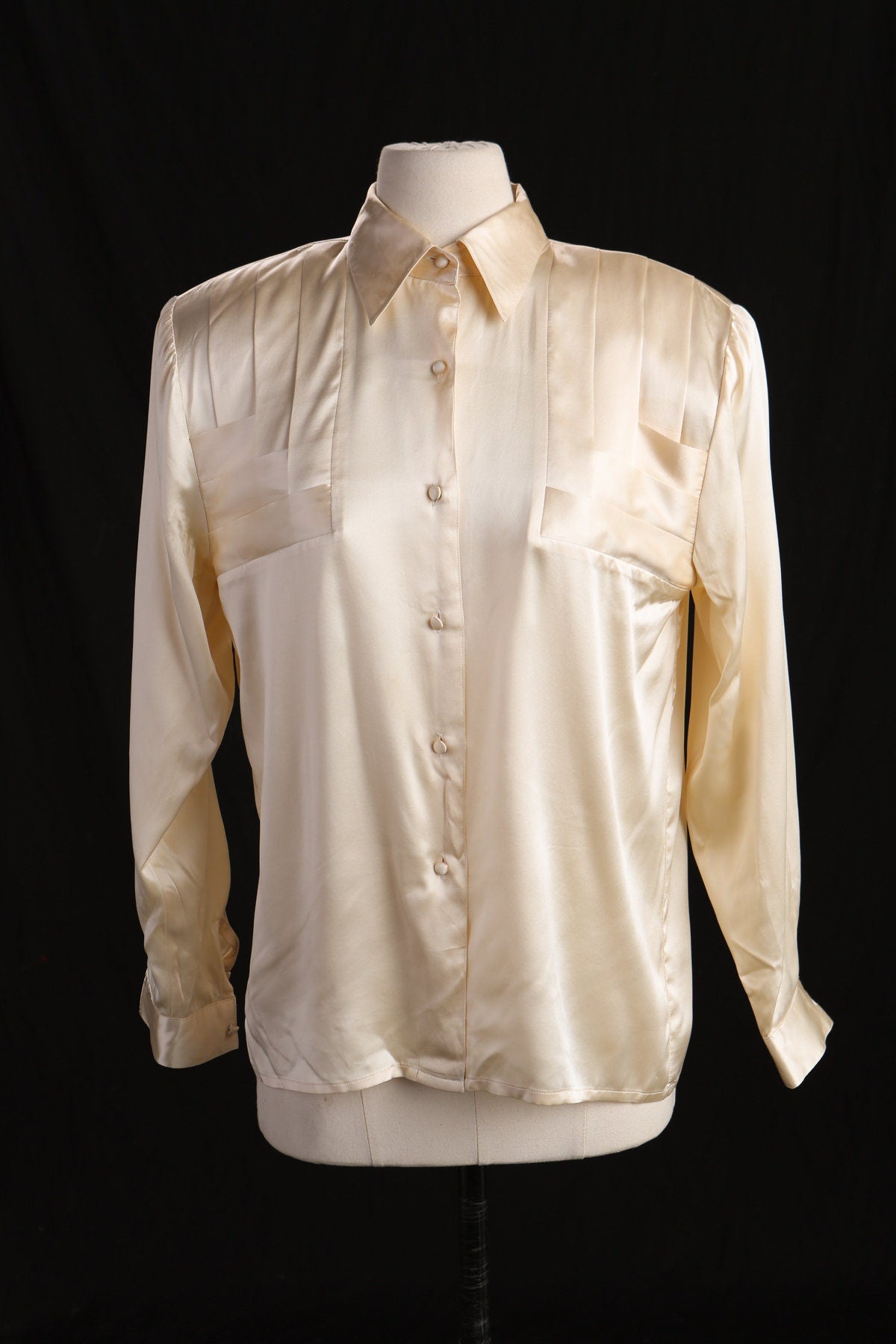 Vintage Women Beige Silk Pleated Casual Blouse