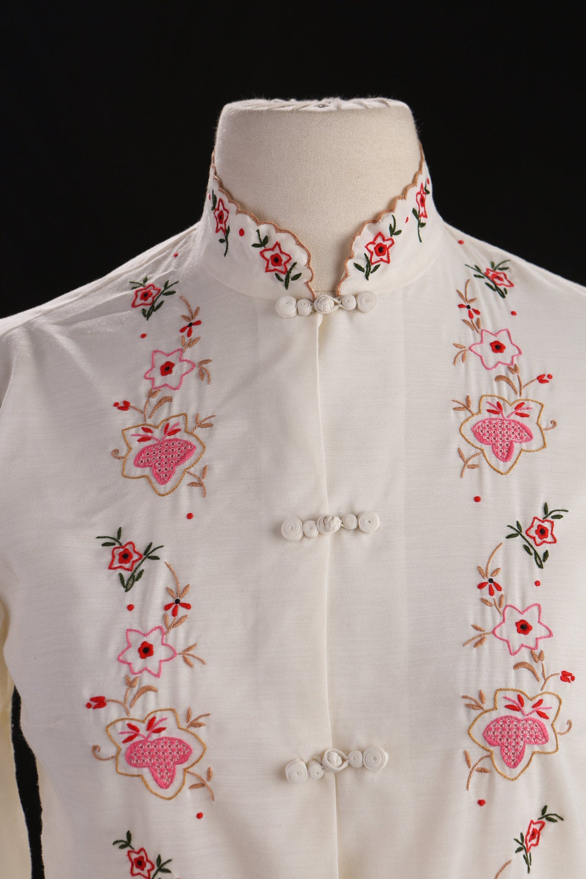 Vintage Women Chinese Cheongsam Floral Embroidered White Blouse