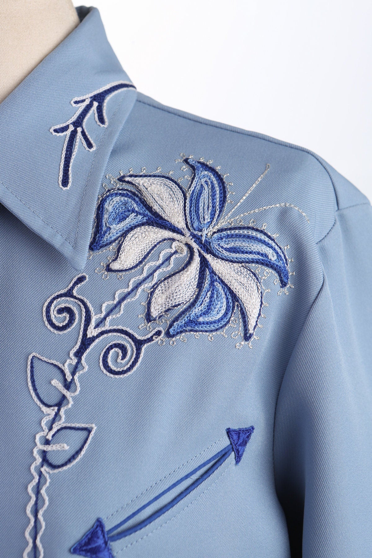 Vintage Men’s Blue Embroidered Western Top