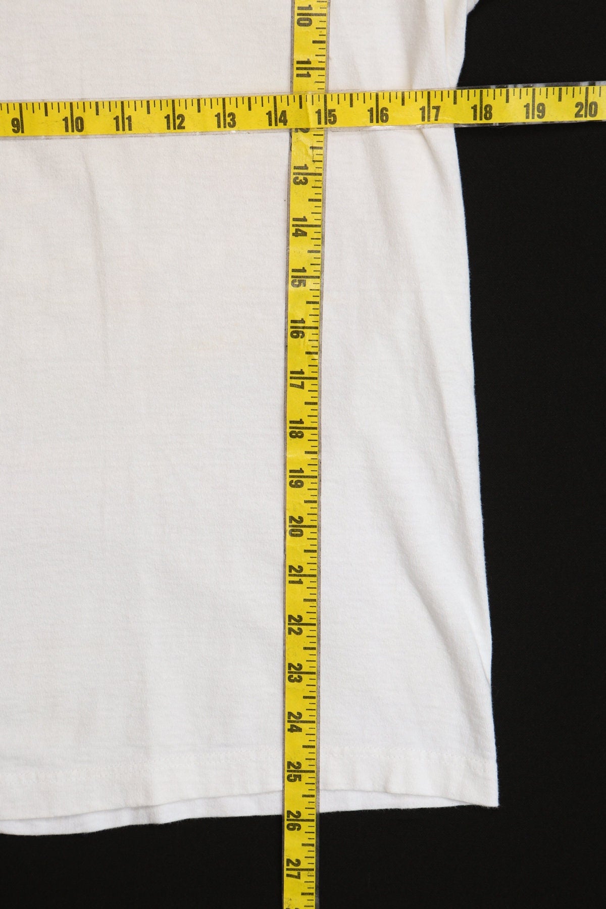 Hawaiian Island Creations White Graphic Shirt - Surfing 90's Print