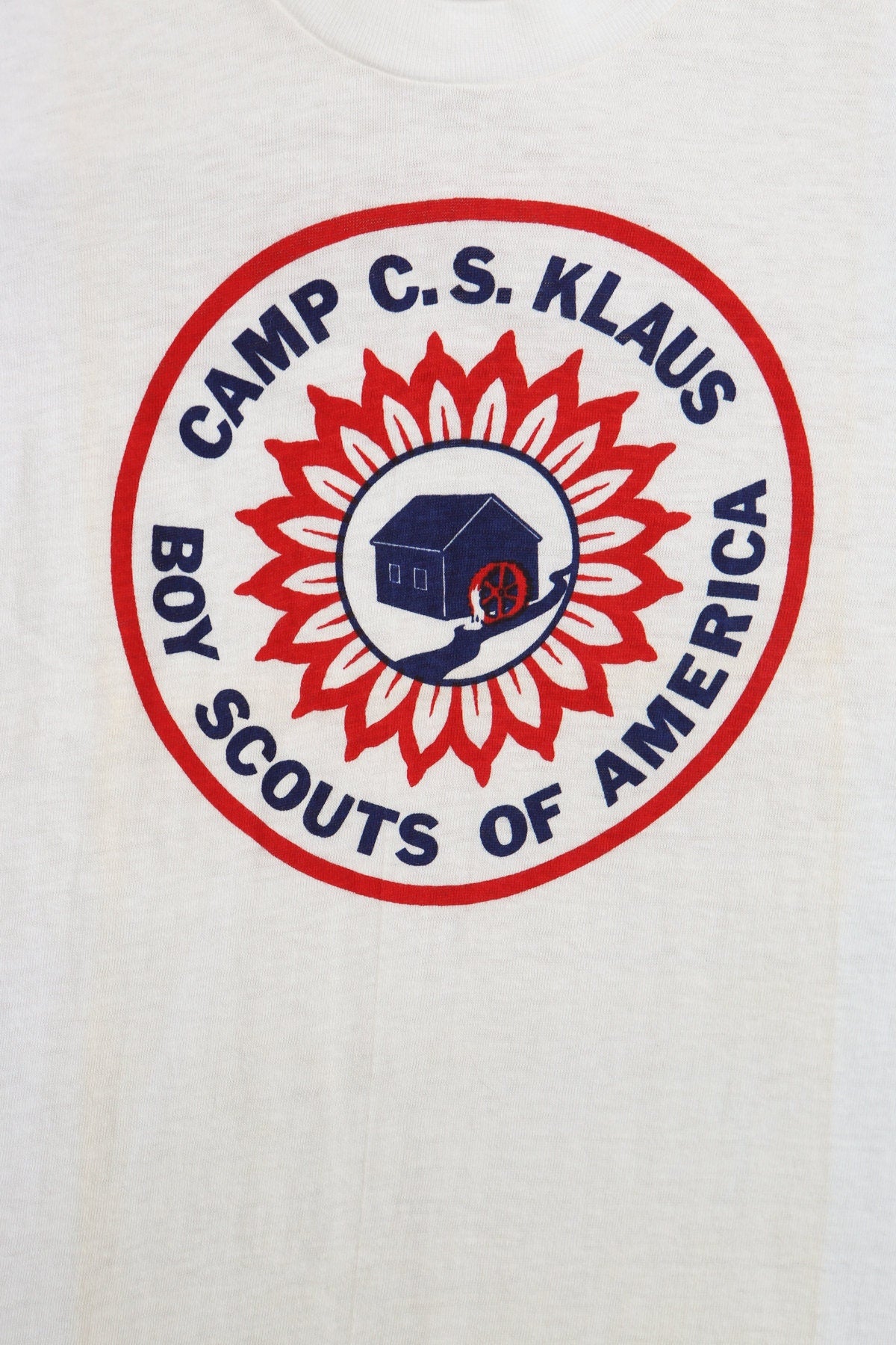 Vintage Boy Scouts White Graphic T-shirt