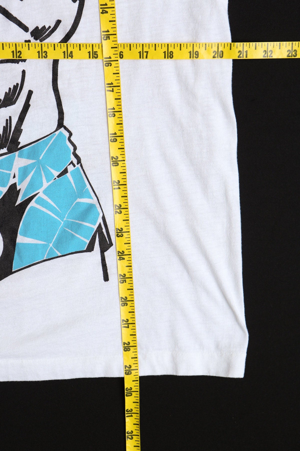 Vintage Beach Body Graphic T-shirt