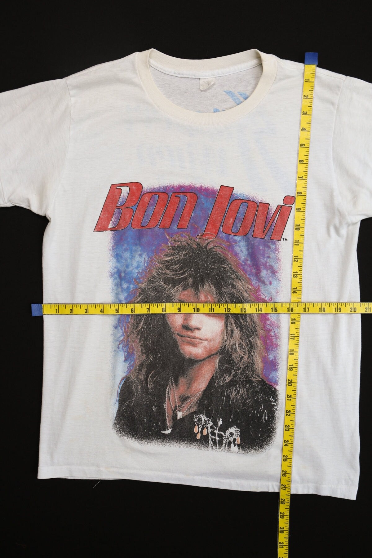 Vintage Bon Jovi White Graphic T-shirt - Slippery When Wet