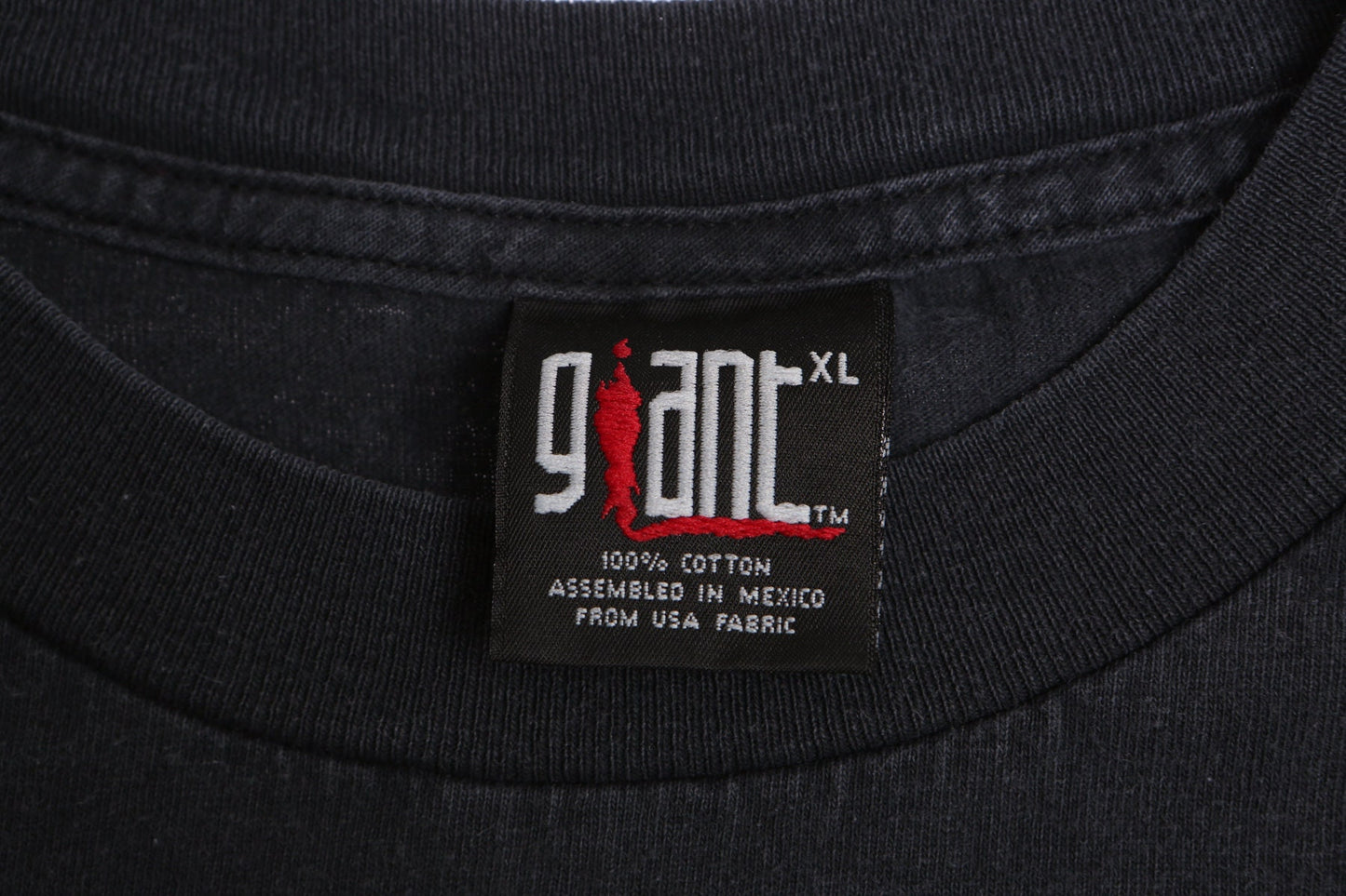 Star Trek Insurrection Black Graphic T-shirt  - The battle For Paradise has Begun