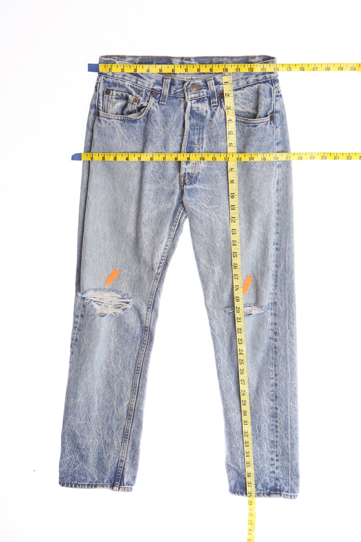 501 Levi's Blue Jeans Stone Wash - Distressed Knees