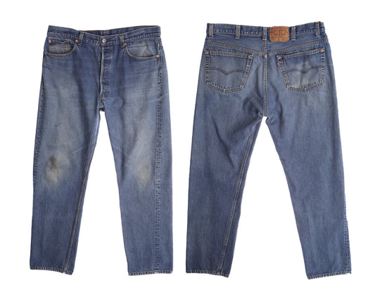 Vintage 501 Men Levi's Blue Jeans - Made in USA