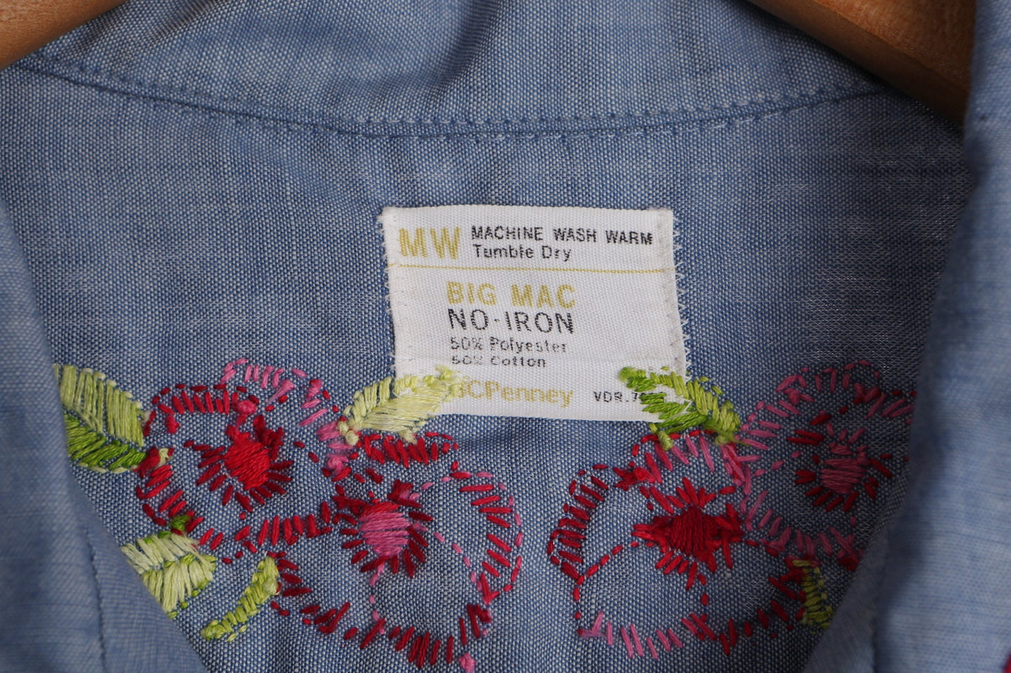 Vintage Men Blue Embroidered Utility Shirt - Era ( 60's - 70's )