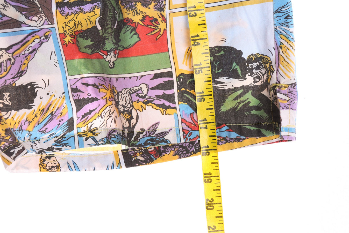 Vintage Comic Graphic Shorts - Jungle Theme - Era ( 80's - 90's )