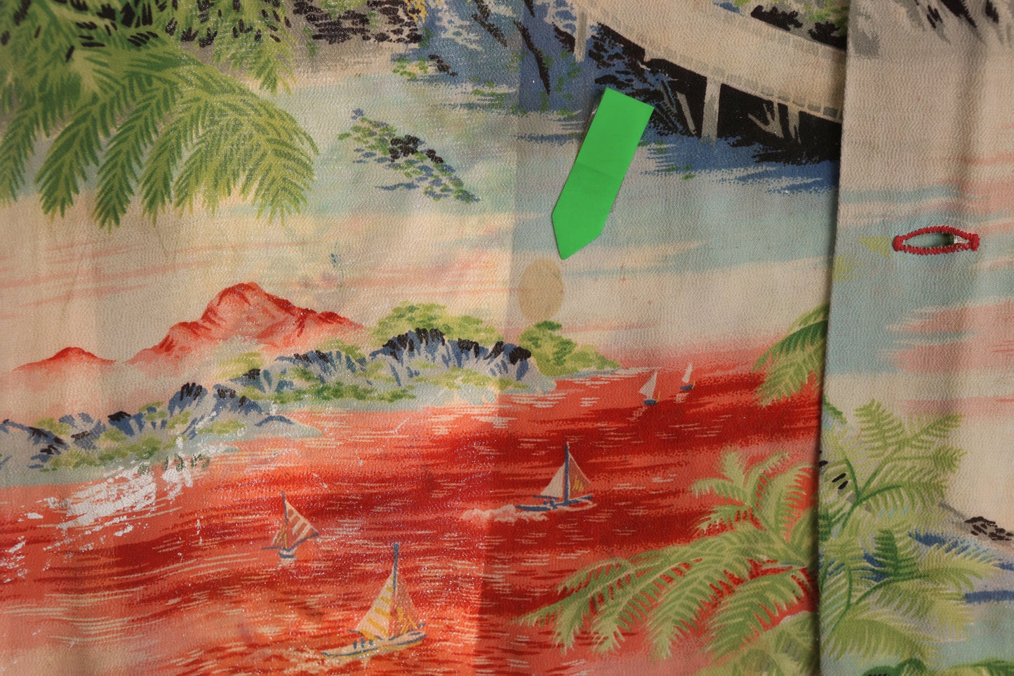 Vintage Men Hawaiian Shirt - Hawaii Print - Polynesian - Sportswear - Made in Hawaii