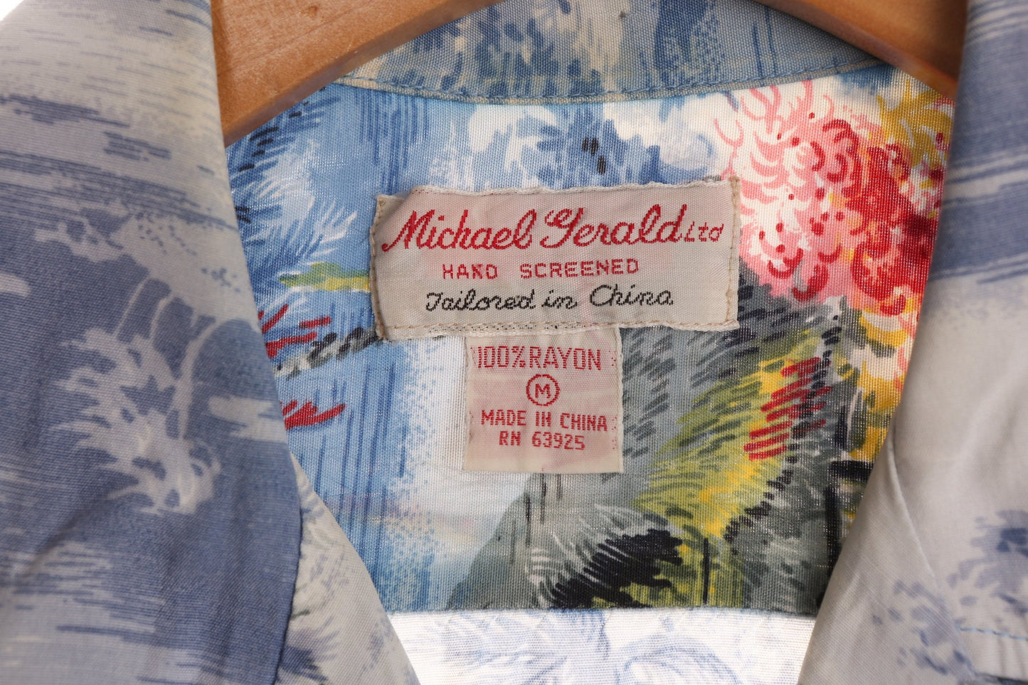 Vintage Men's Blue Hawaiian Shirt - Beach Print - Hand Screened - Era ( 70's - 80's )