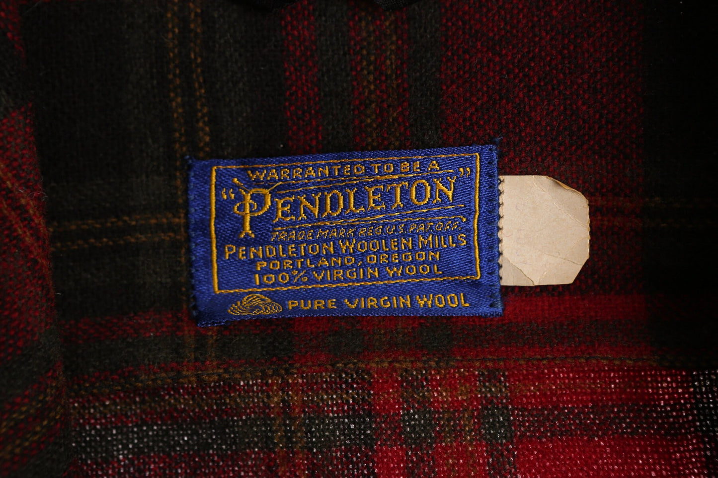 Vintage Pendleton Men's Robe - Black and Green Plaid Pattern