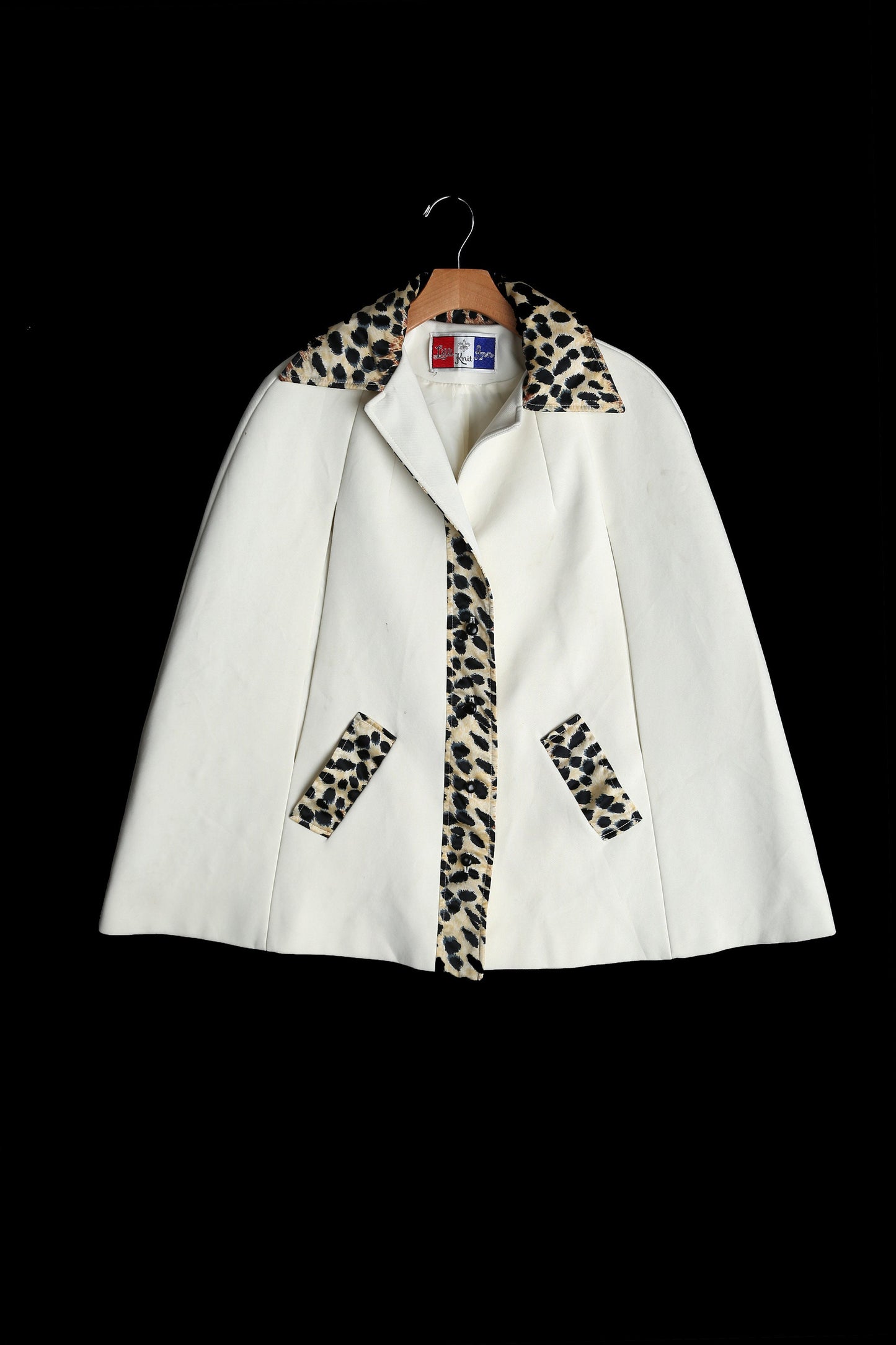 70's Women White Poncho with Leopard Print Patchwork