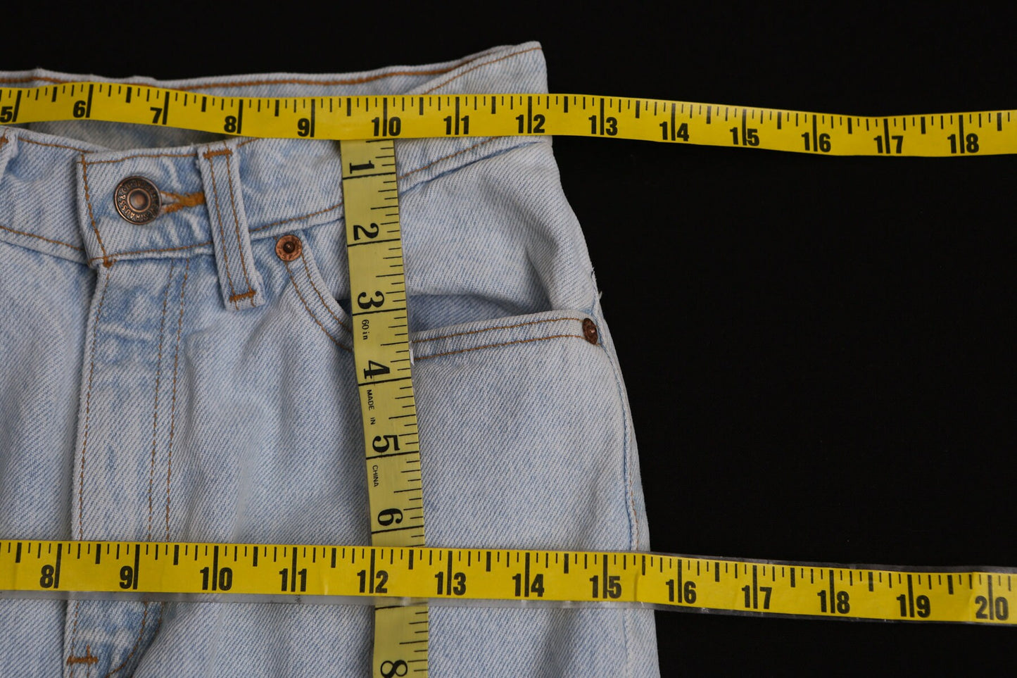 Vintage 512 Levi's Jeans - High Waist - Made in USA - Slim Fit - Tapered Leg