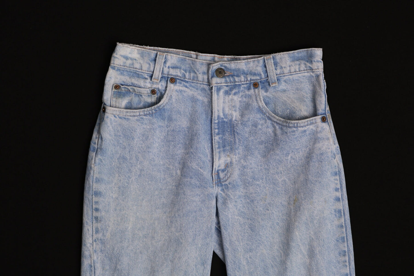 Vintage Levi's Jeans - Stonewashed - High Waist - Cut Off