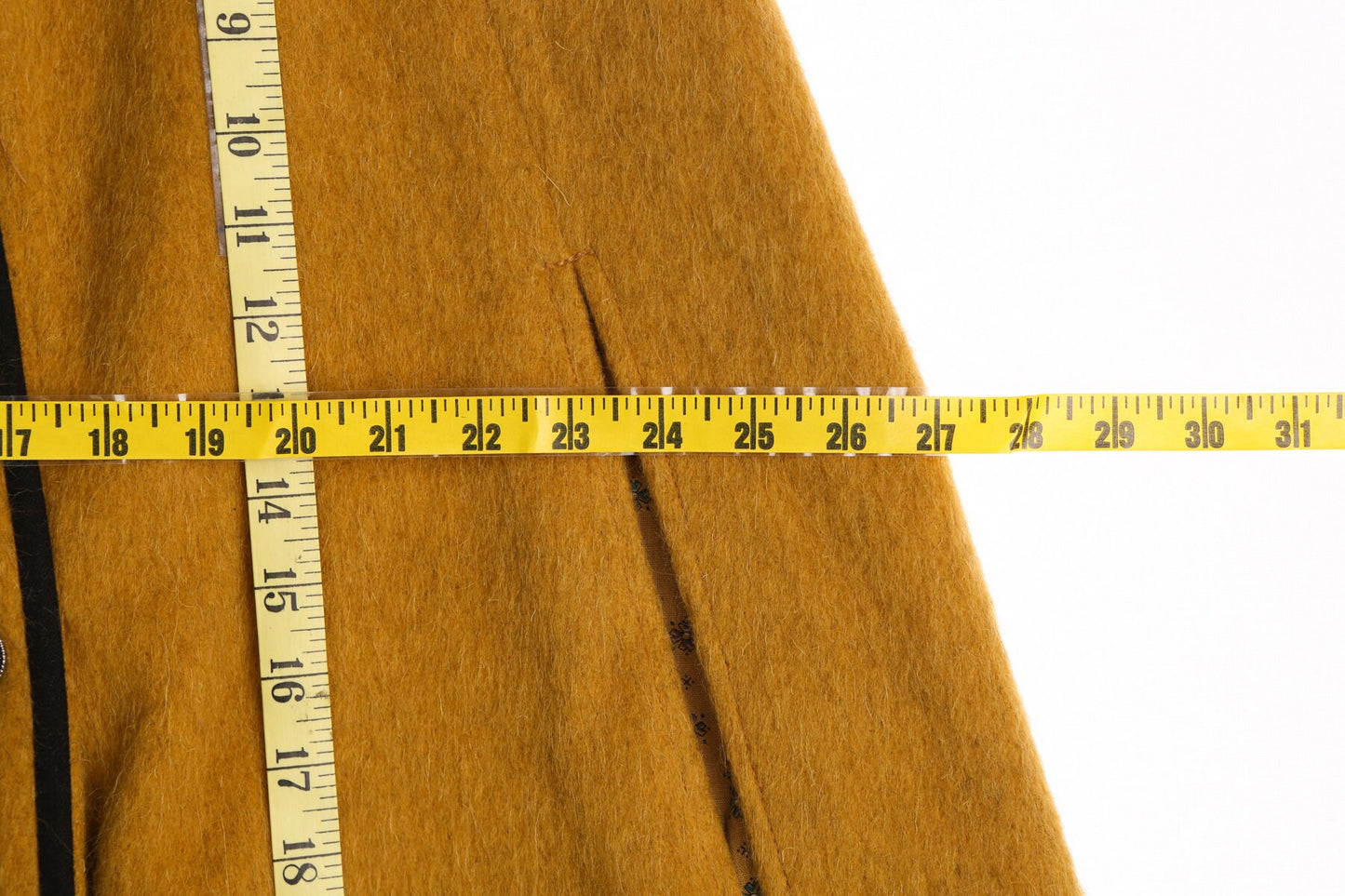 Vintage Women Yellow / Mustard Winter Poncho - Era 60's - 70's - Made in Austria