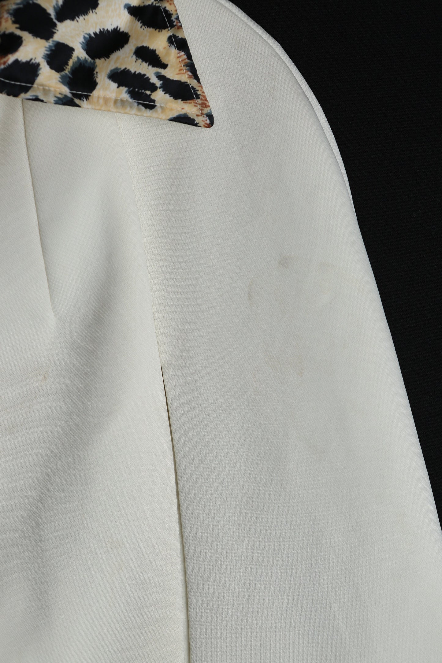 70's Women White Poncho with Leopard Print Patchwork