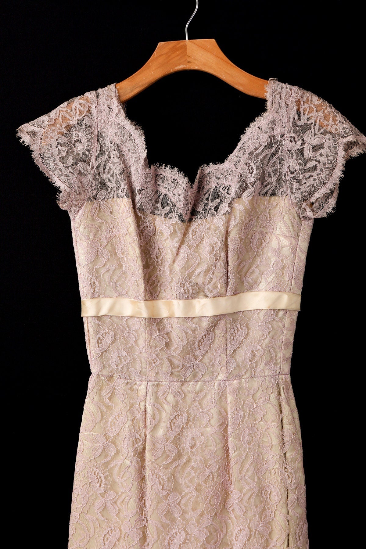 Vintage Women Evening Lace Dress - Era 50's to 60's
