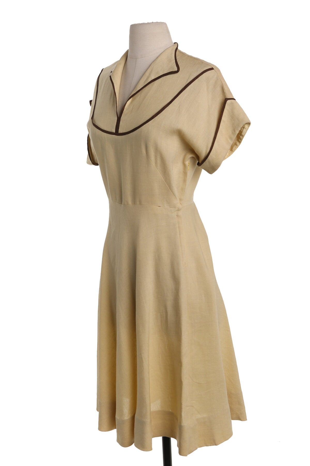 Vintage Women Yellow Casual Dress with Brown Seam Edges - Era 40's - 50's