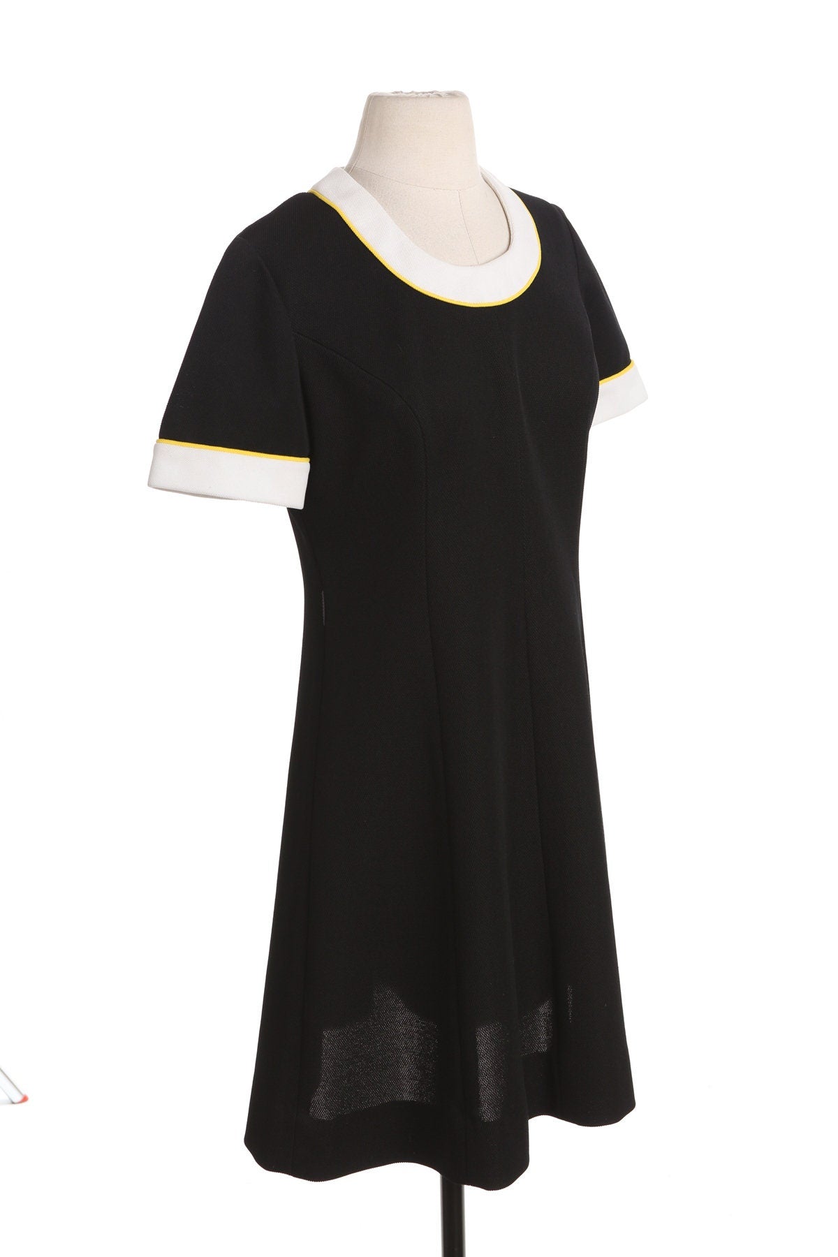 Vintage Black Mod Dress - Era 60's - 70's - By Leslie Tag knits