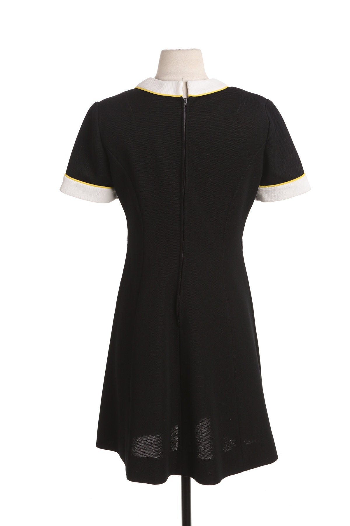 Vintage Black Mod Dress - Era 60's - 70's - By Leslie Tag knits