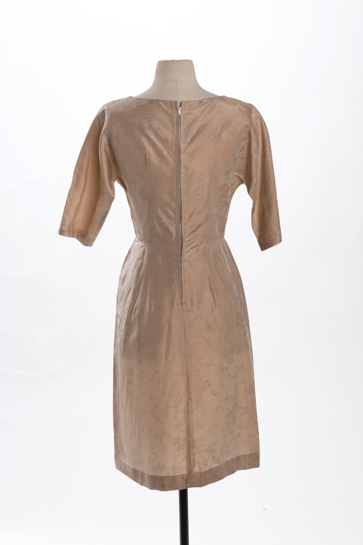 Vintage Women Evening Dress - Beige Brocade Floral Fabric - Era 50's - 60's