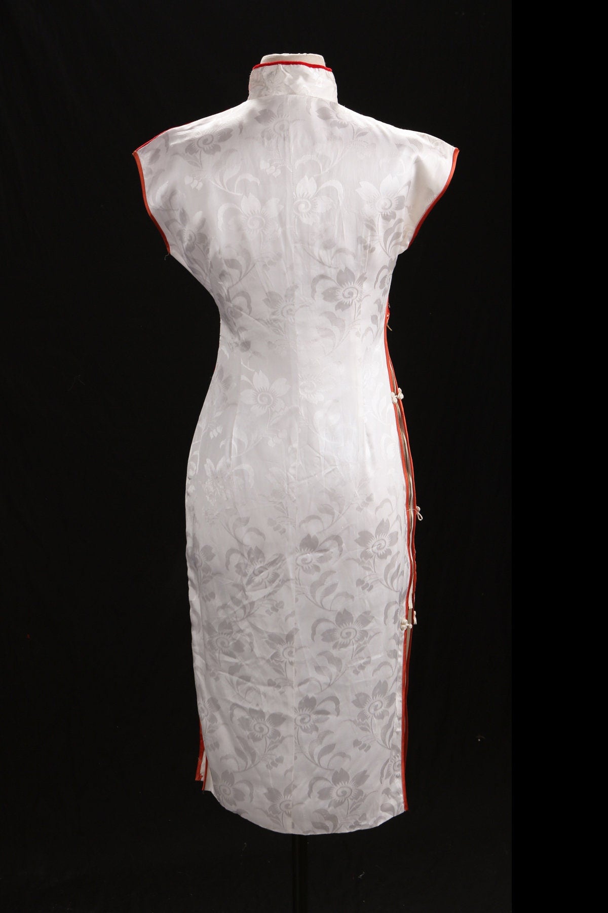 Vintage Cheongsam White and Red Dress with Floral Embroidered Details