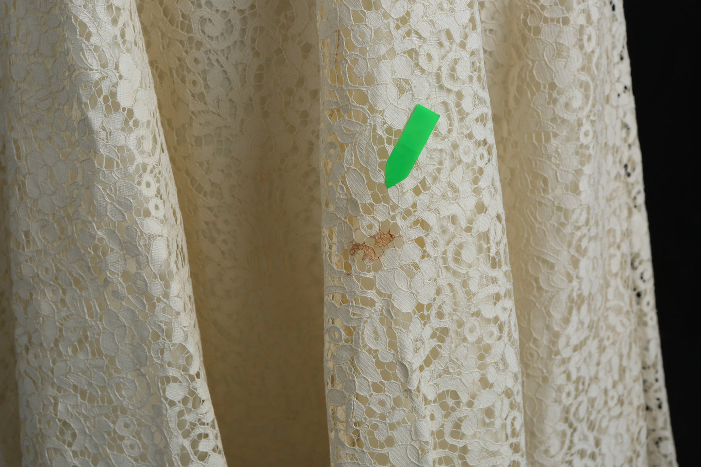 Vintage White Lace Wedding Dress - Styled by Prima - Era 50's - 60's