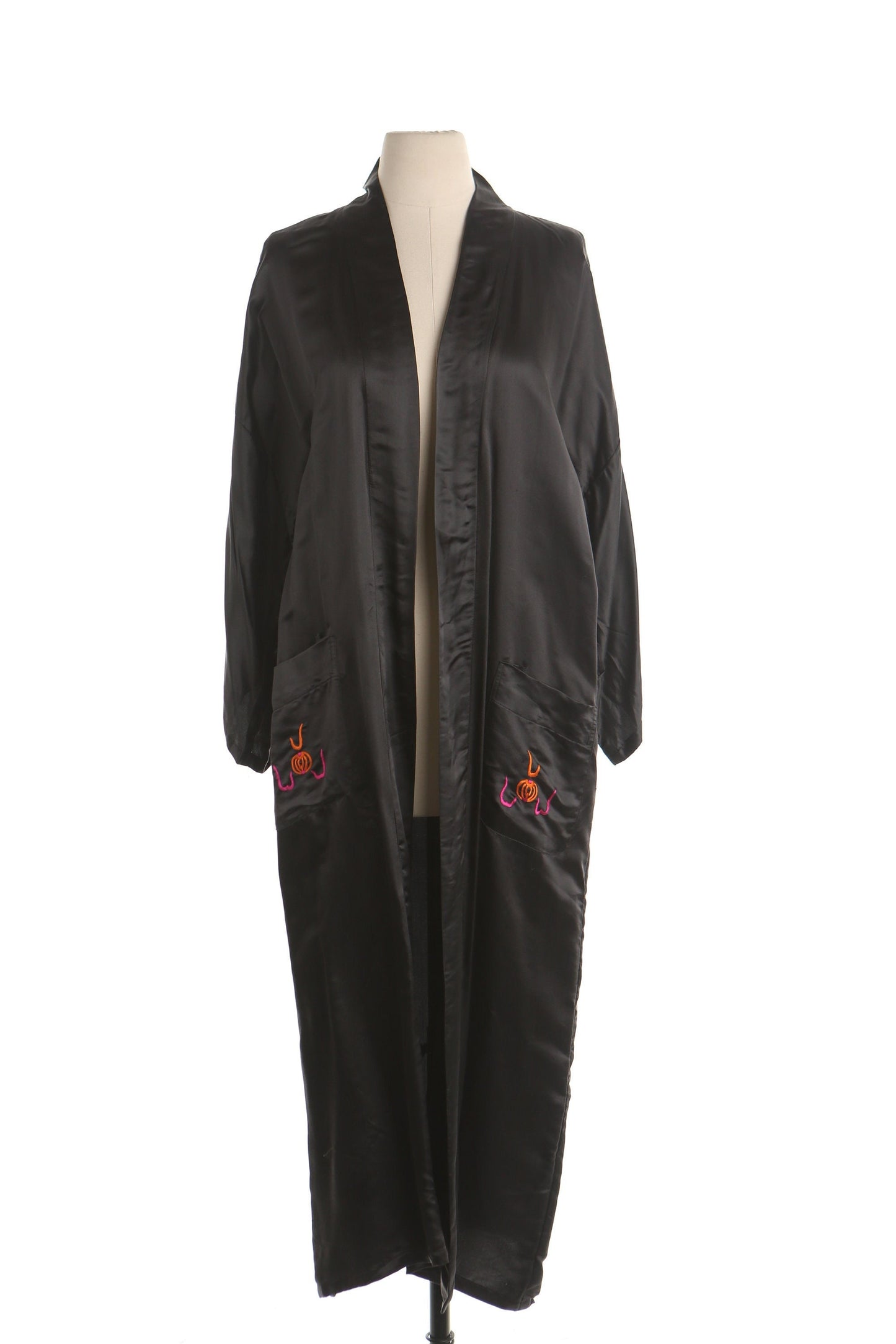 Vintage robe black embroidered dragon chinese dun huang women