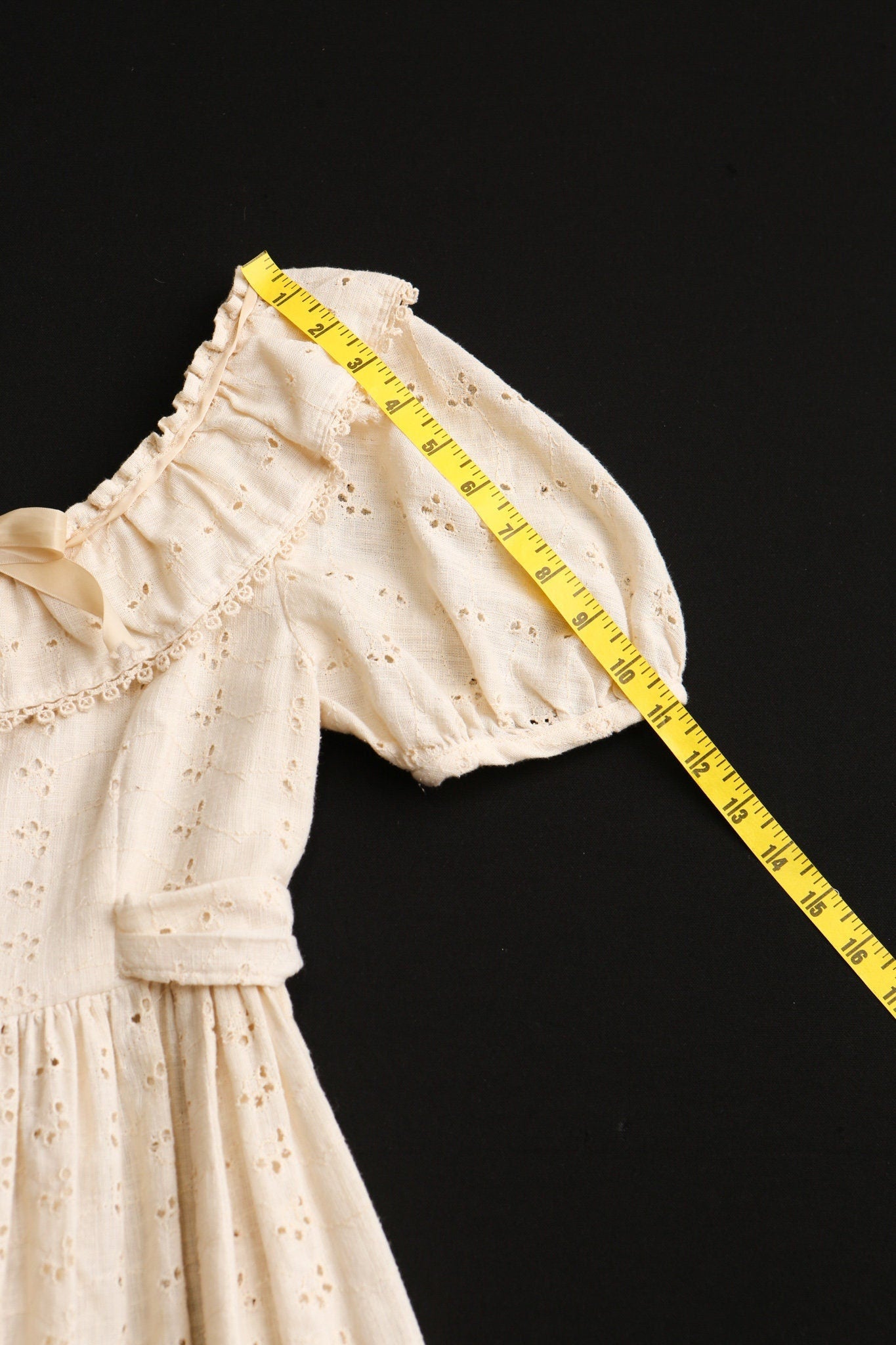 Vintage 70's long victorian americana hipppie boho dress beige ruffled